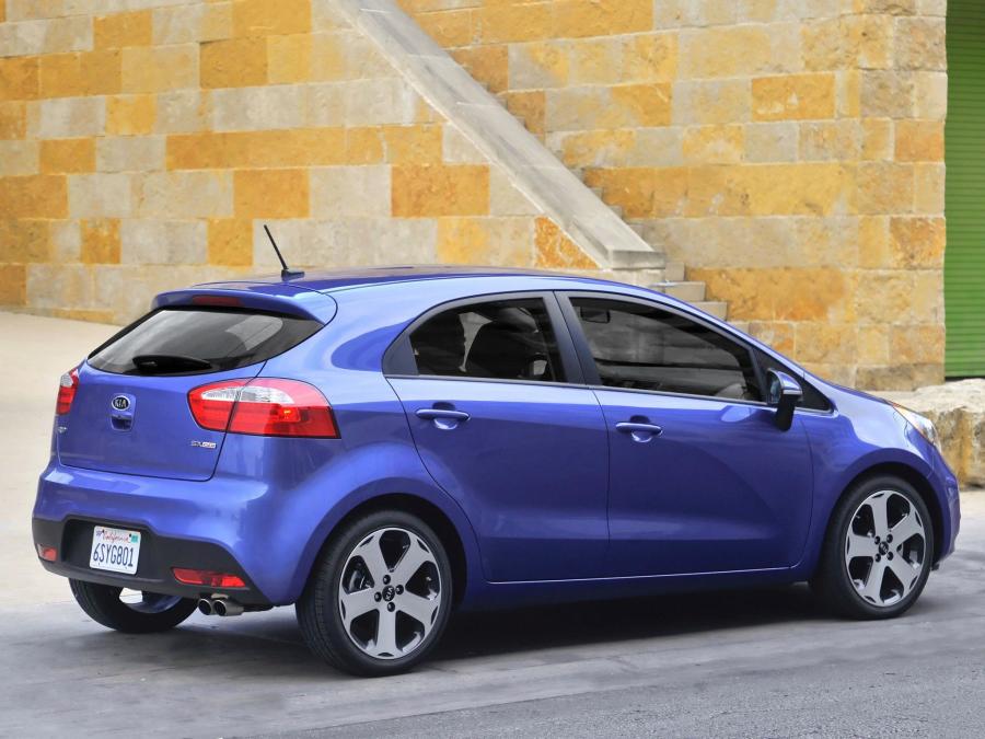  Kia Rio 5-Door 2011 года  (US) (фото 39 из 76)